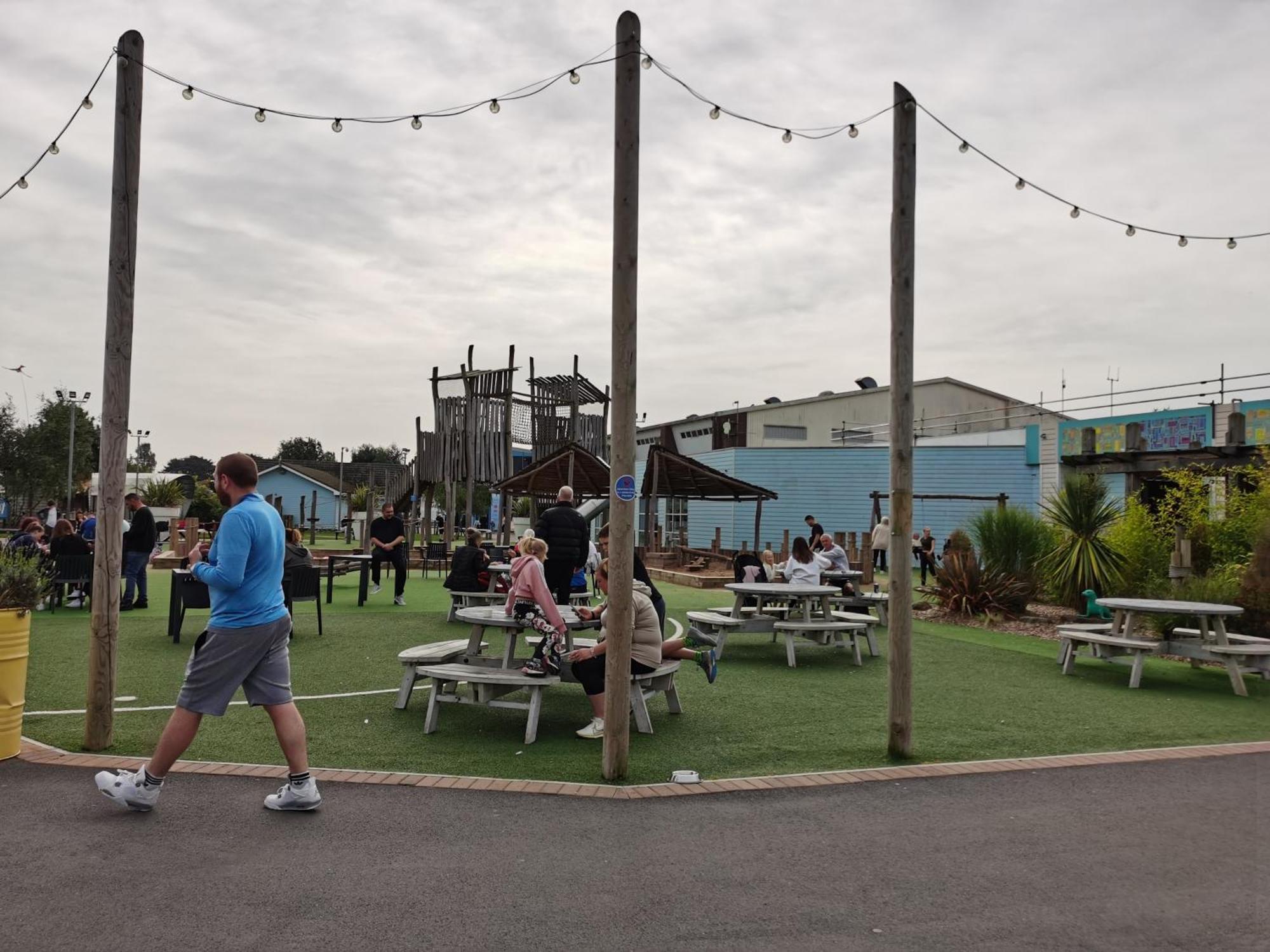 Golden Sands Beach Activities Sea Holiday Relax Mablethorpe Buitenkant foto